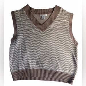 Sincerely Jules Women’s Size Large V-Neck Mocha and Cream Pattern Sweater Vest L